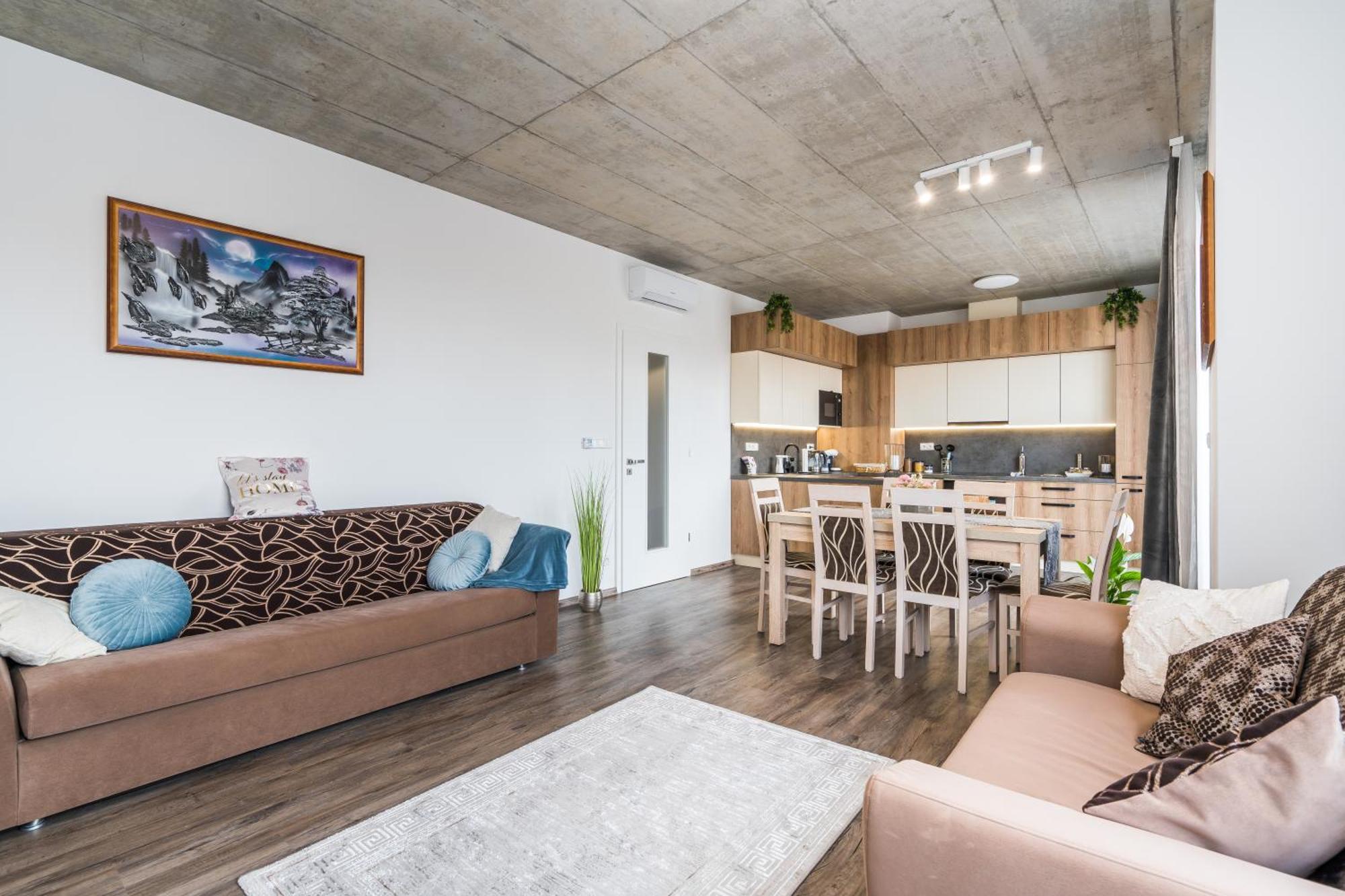 Perla Hradce 401 Appartement Hradec Králové Buitenkant foto