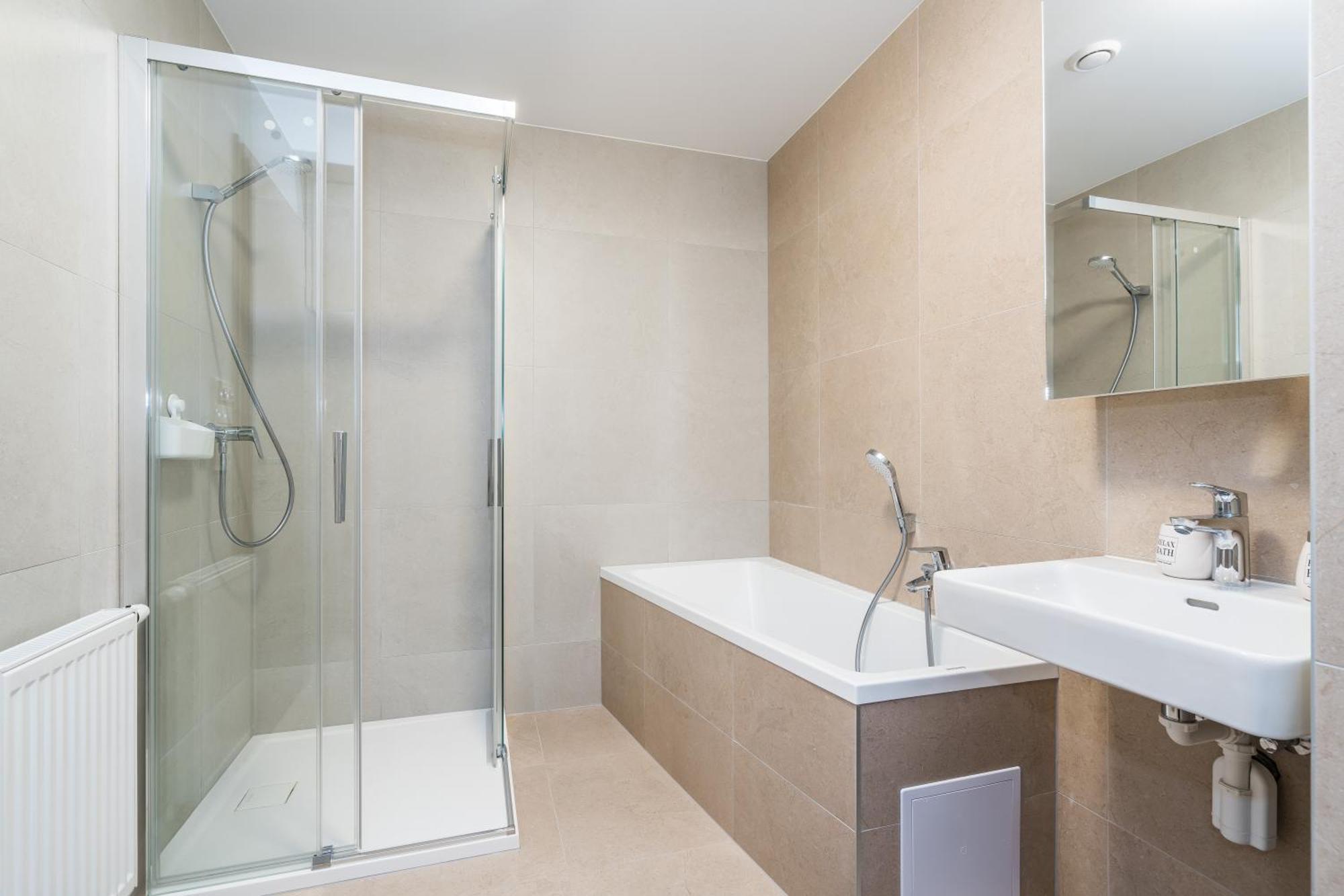 Perla Hradce 401 Appartement Hradec Králové Buitenkant foto
