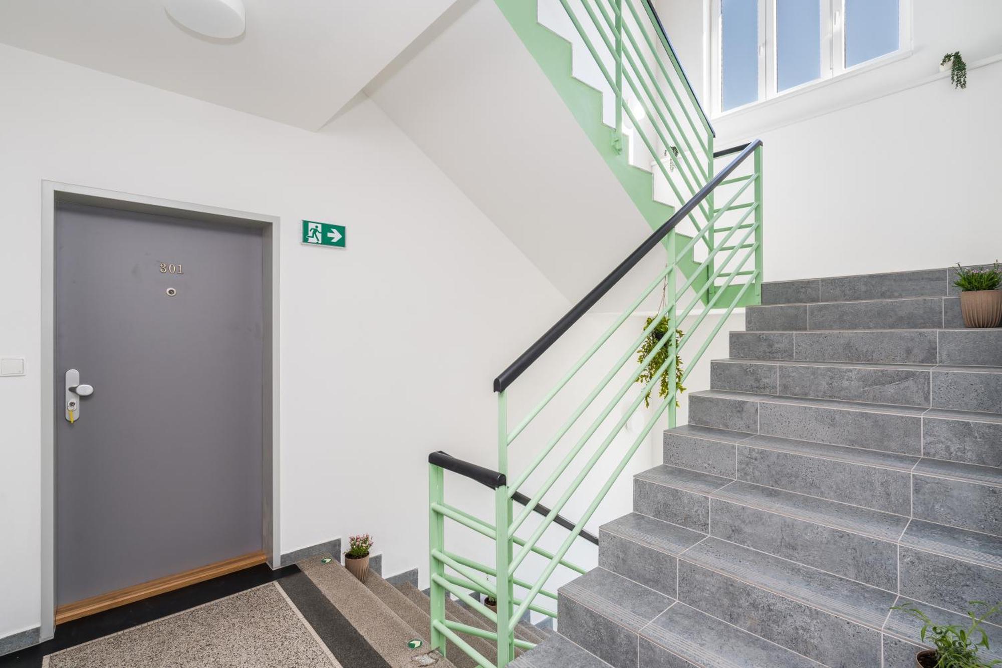 Perla Hradce 401 Appartement Hradec Králové Buitenkant foto