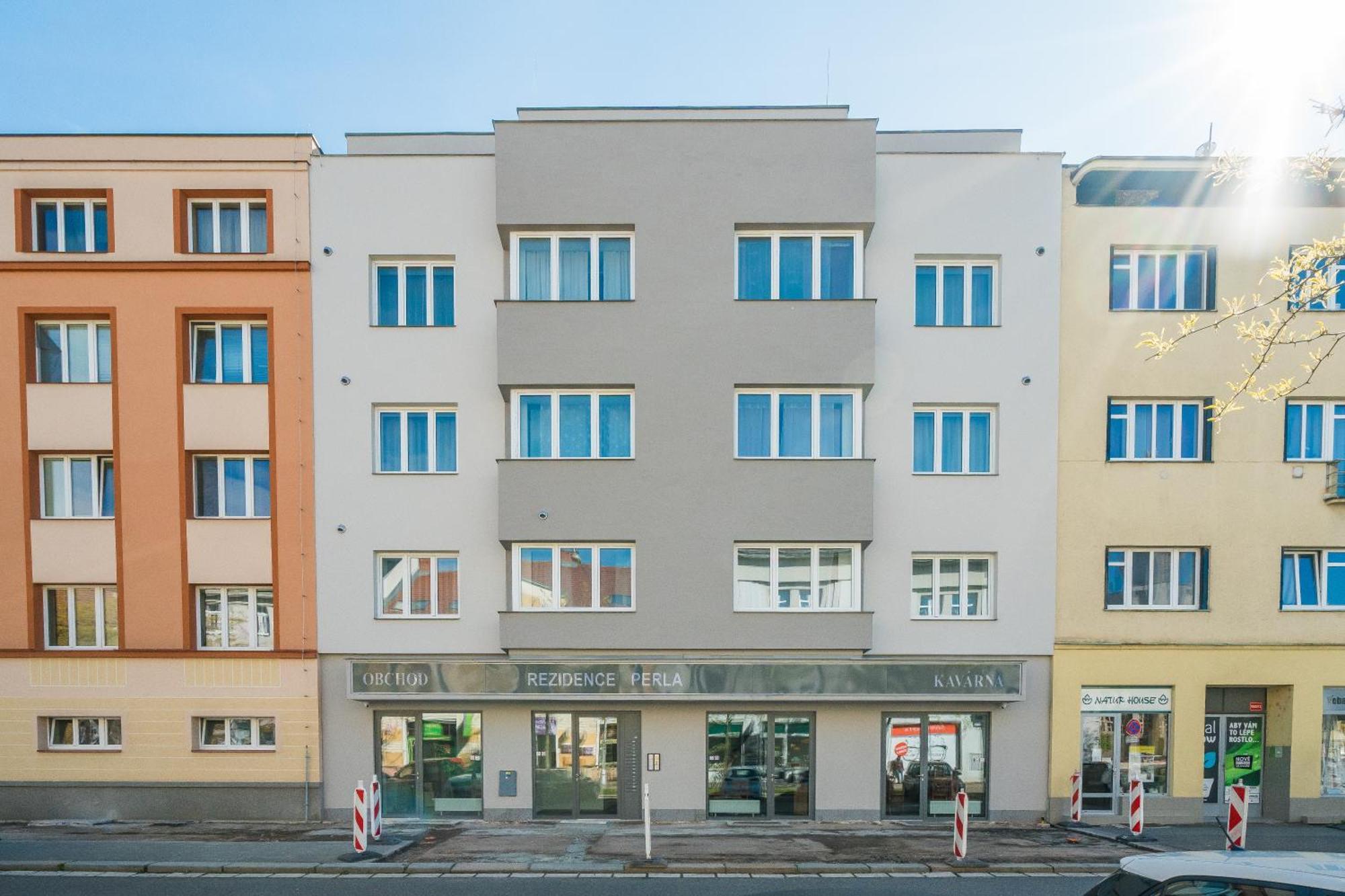 Perla Hradce 401 Appartement Hradec Králové Buitenkant foto