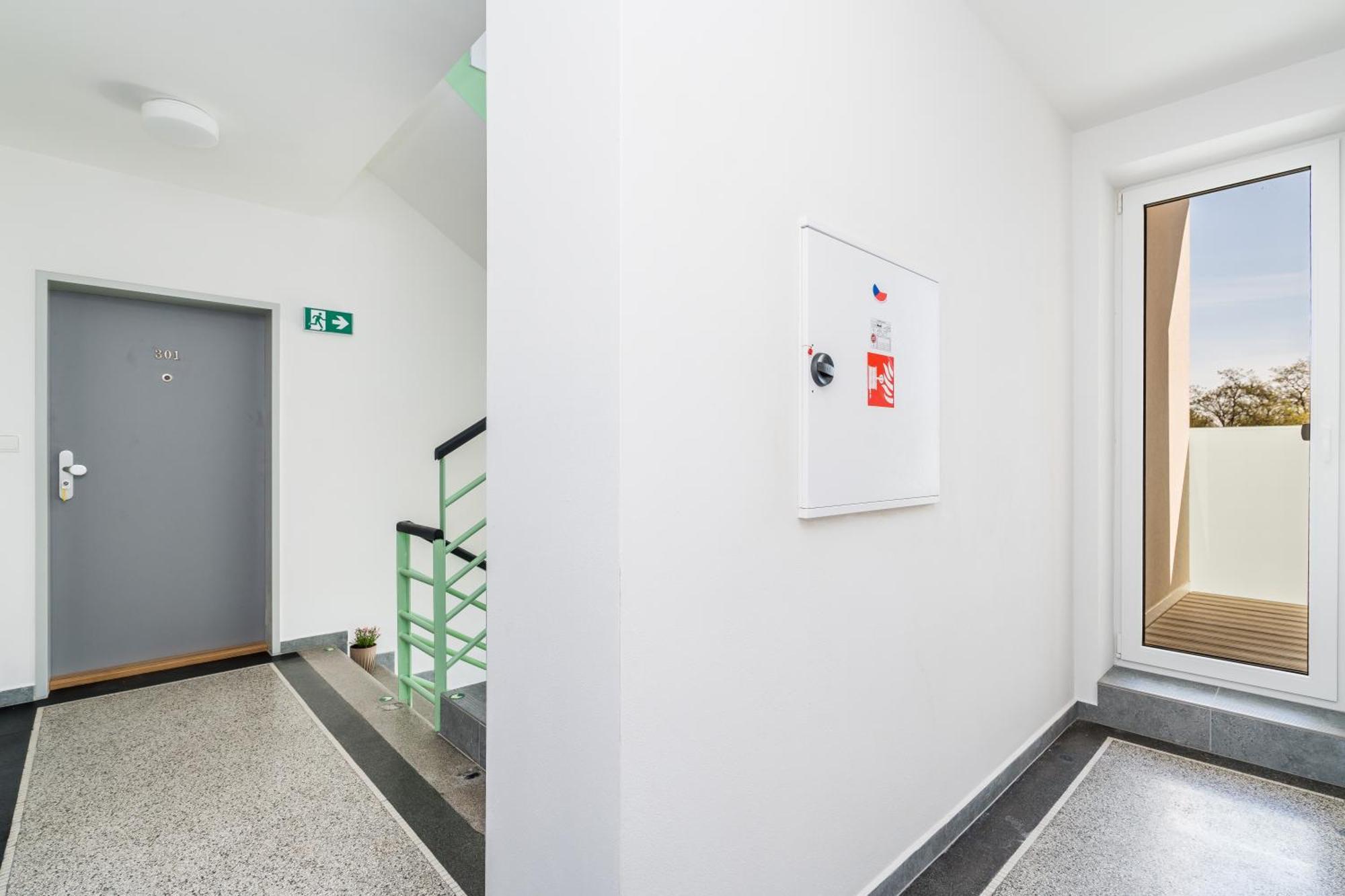 Perla Hradce 401 Appartement Hradec Králové Buitenkant foto