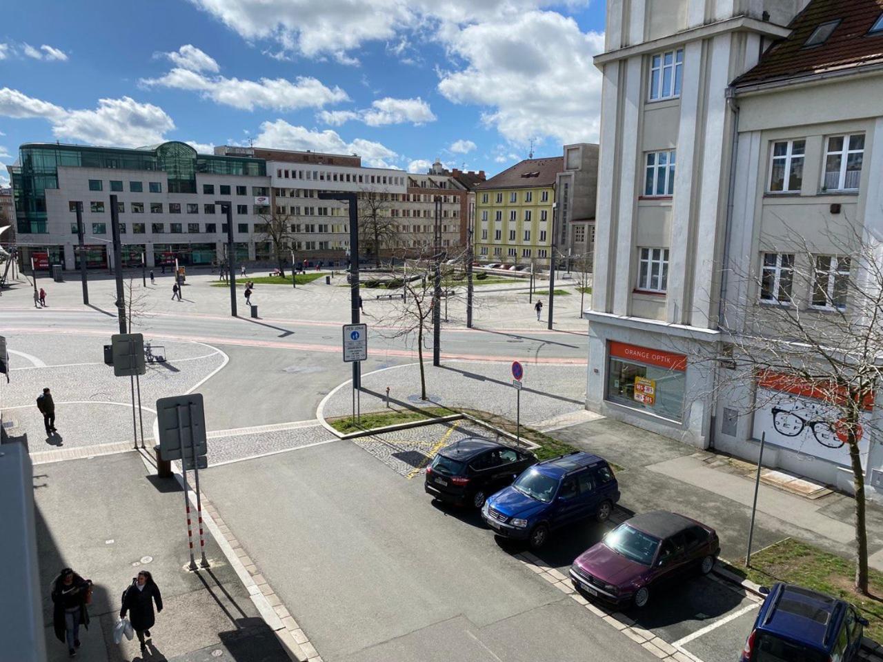 Perla Hradce 401 Appartement Hradec Králové Buitenkant foto
